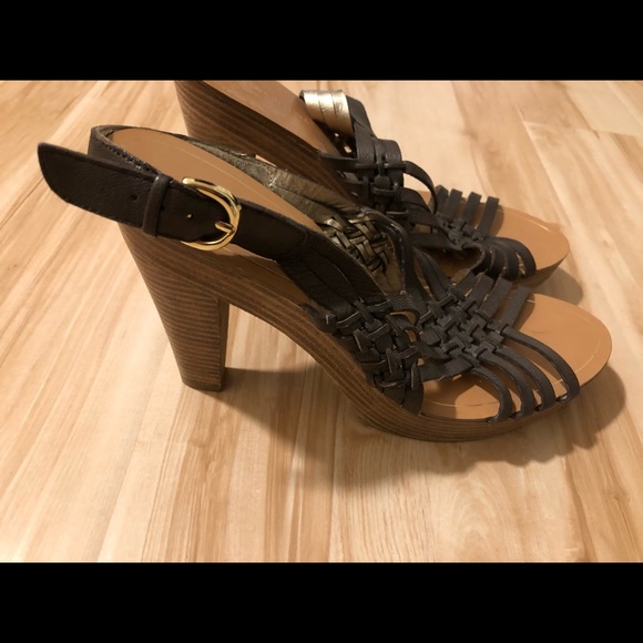 Banana Republic Sandals - Picture 2 of 5
